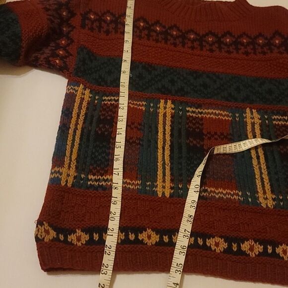 - SKYR VINTAGE SWEATER size medium - Picture 6 of 9